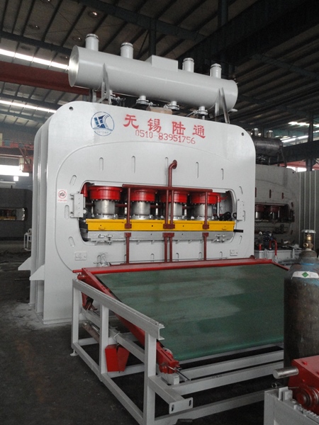 雙貼面熱壓機(1200T-1600T) 4*8尺、4*9尺、5*8尺